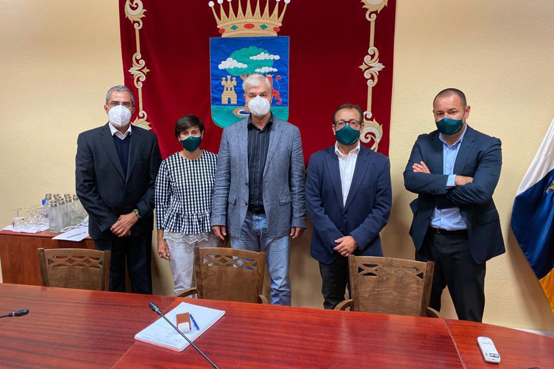 Cabildo de El Hierro y CajaSiete refuerzan su colaboración