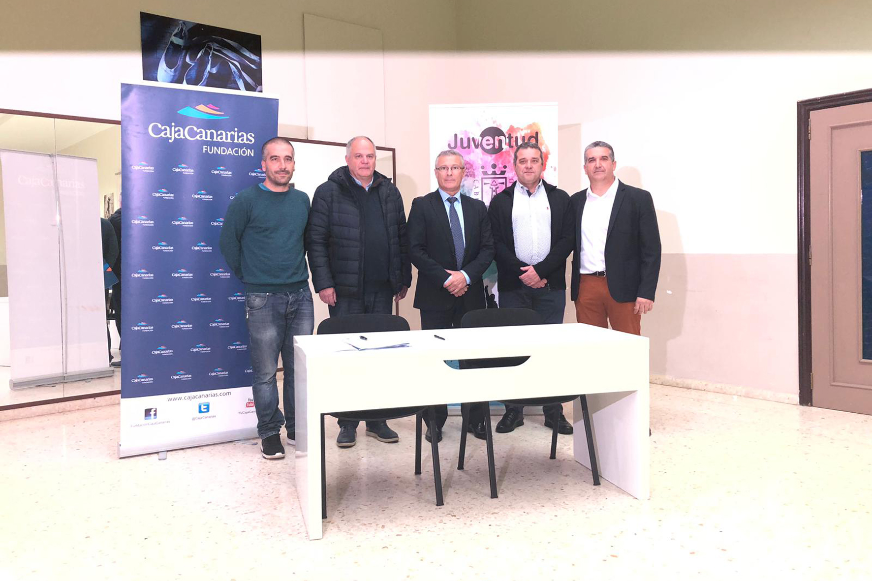 La Fundación CajaCanarias amplía su actividad sociocultural en El Hierro