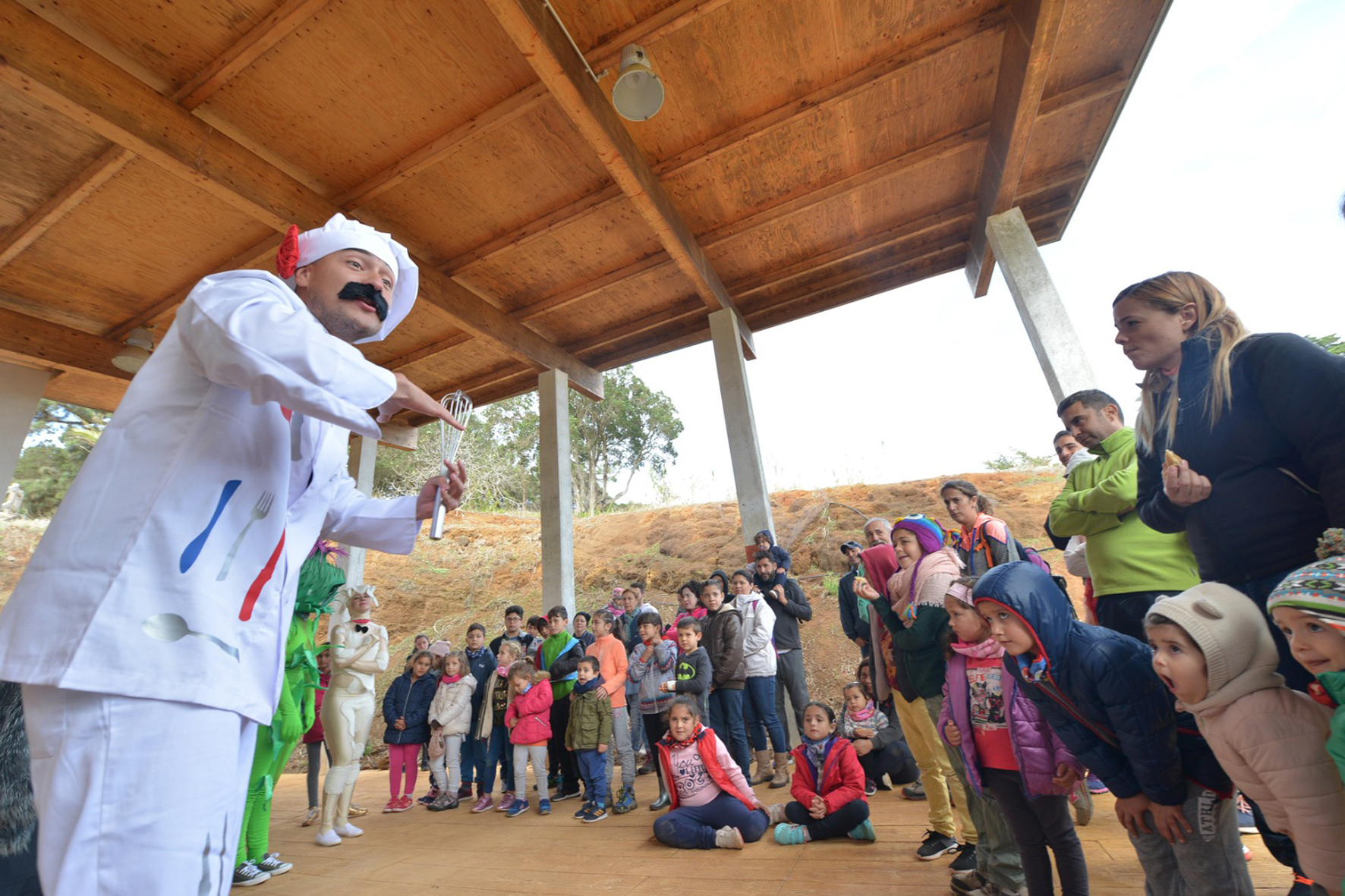 El Parque Recreativo de Las Cancelitas, acogió el pasado fin de semana “La Leyenda encantada un chef loco”