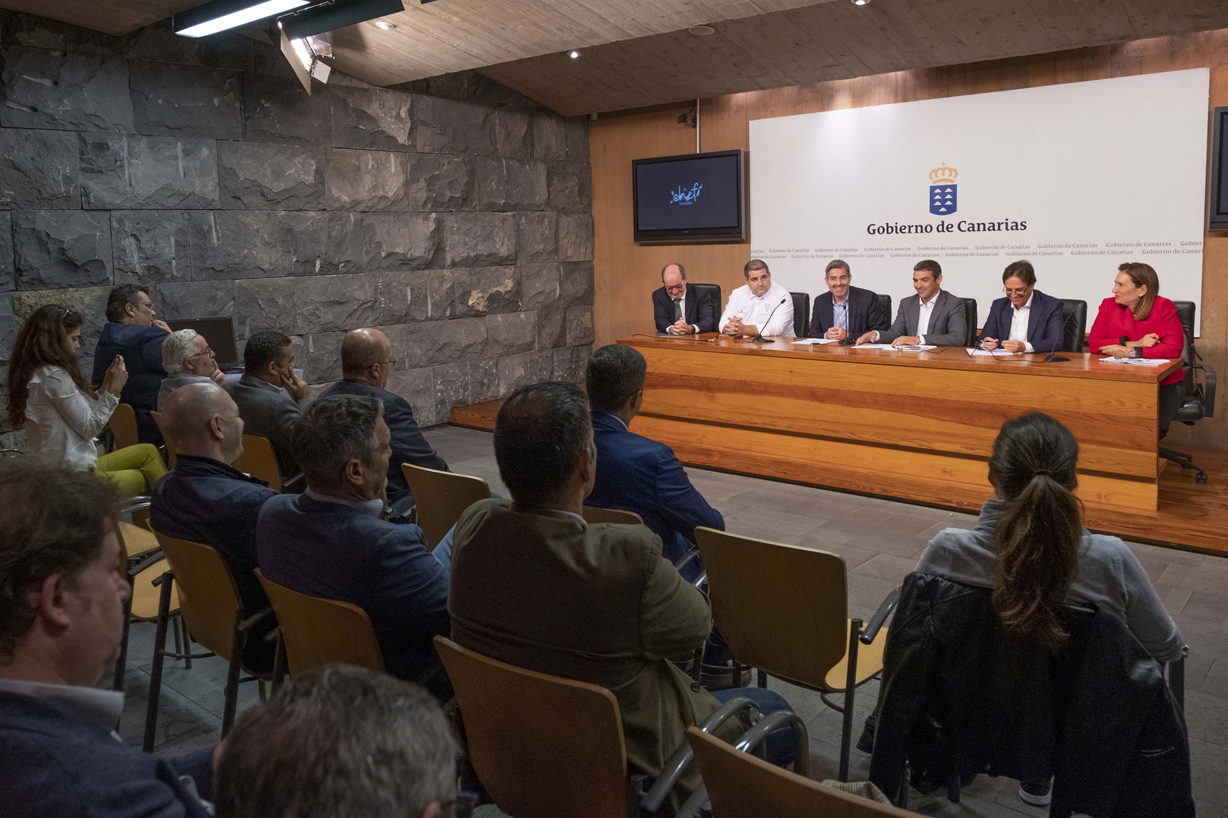 La Sexta y Televisión Canaria emitirán a partir del día 9 de noviembre la serie ‘El Chef Viajero’ el 21/22 diciembre será el turno para El Hierro