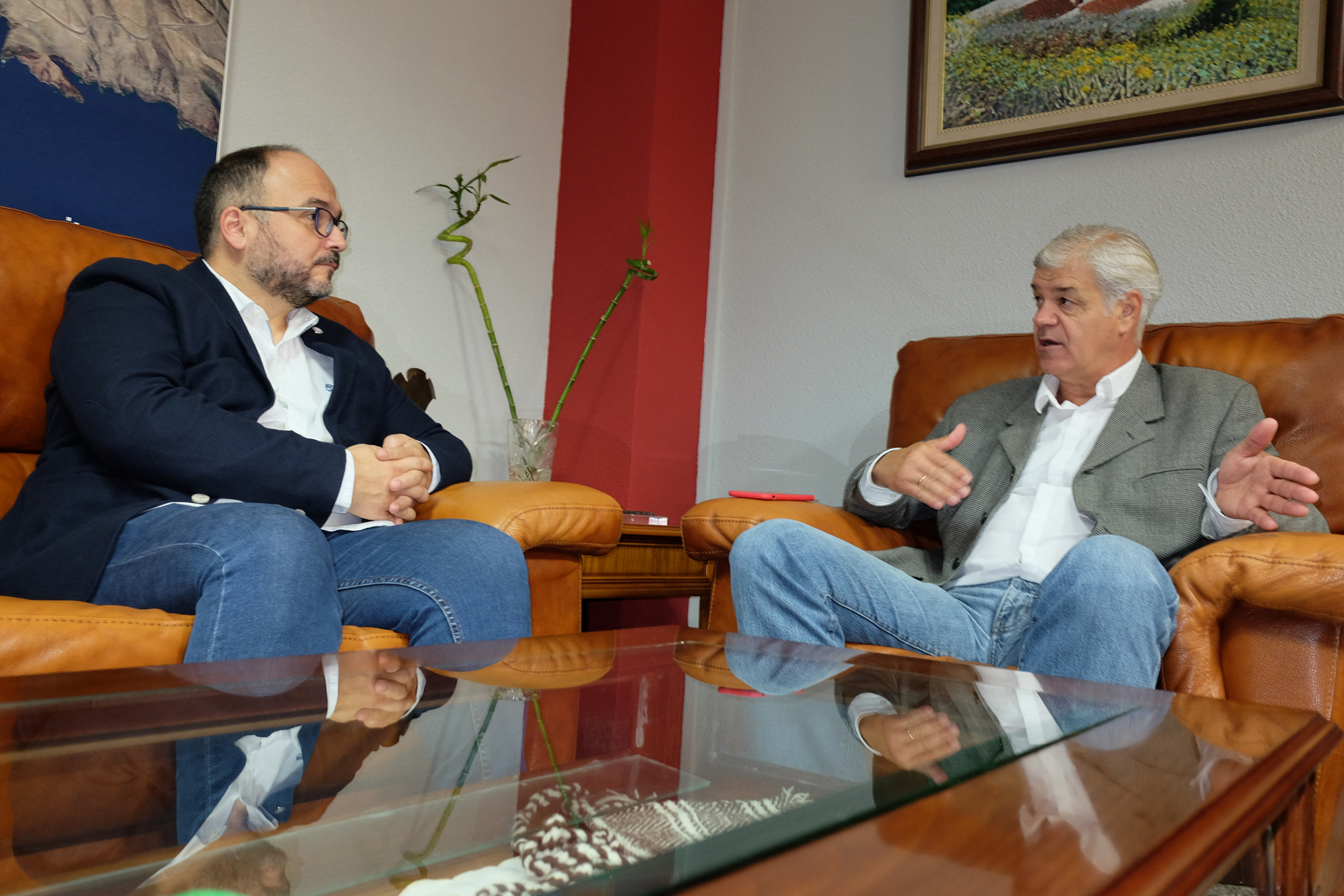 Valbuena y Armas planifican un encuentro multisectorial para el próximo 29 de noviembre en El Hierro