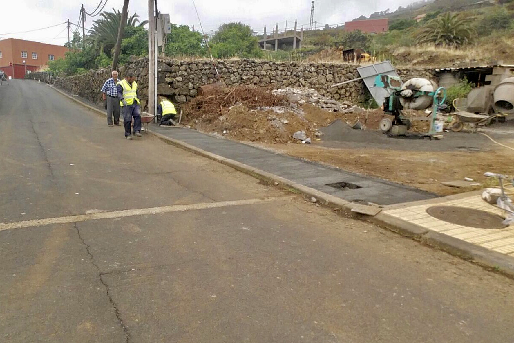 Valverde acondiciona varias zonas de El Mocanal a través del Plan de Empleo del municipio