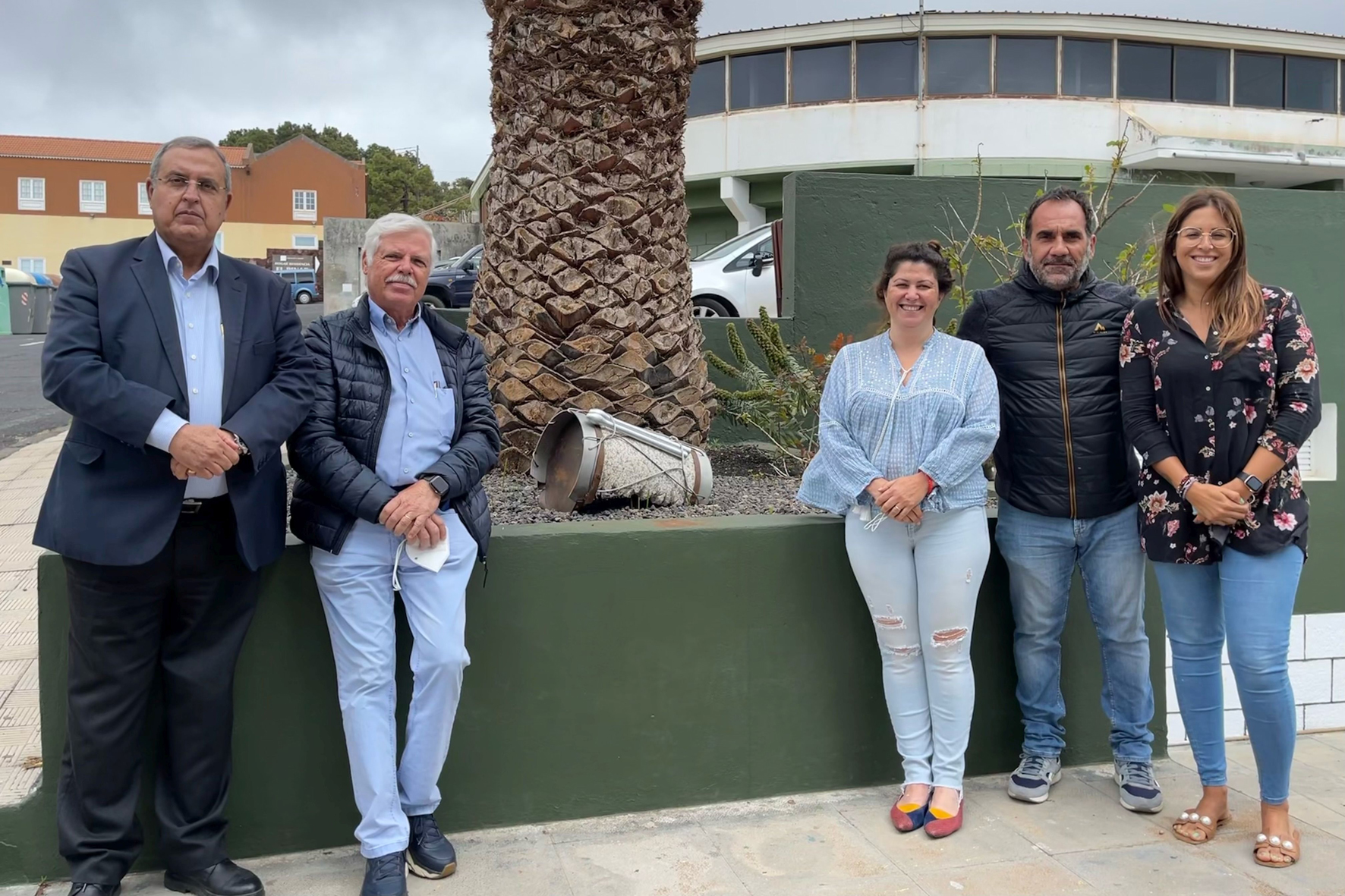 El artista Edmundo Rodríguez dona una escultura al municipio de El Pinar