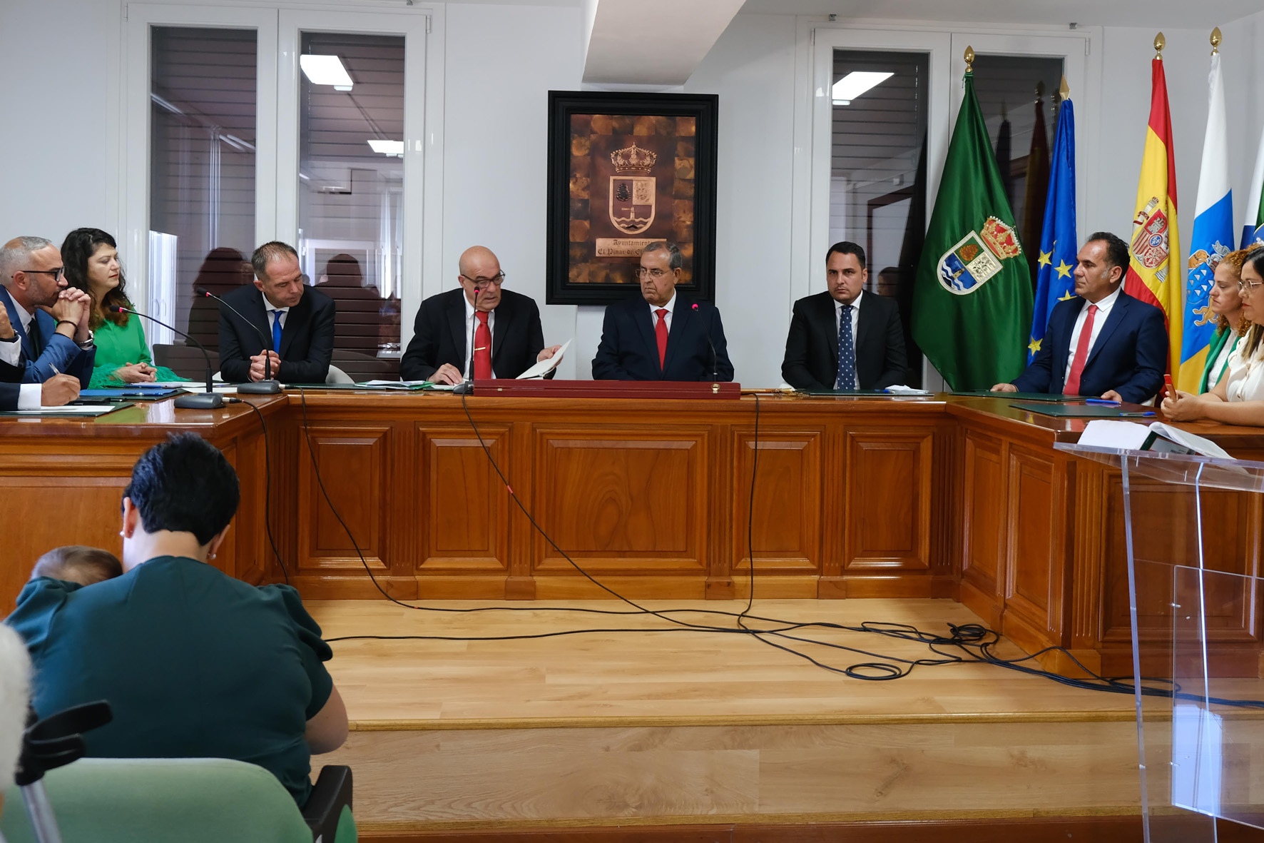 El Ayuntamiento de El Pinar formaliza el reparto de áreas entre sus concejales