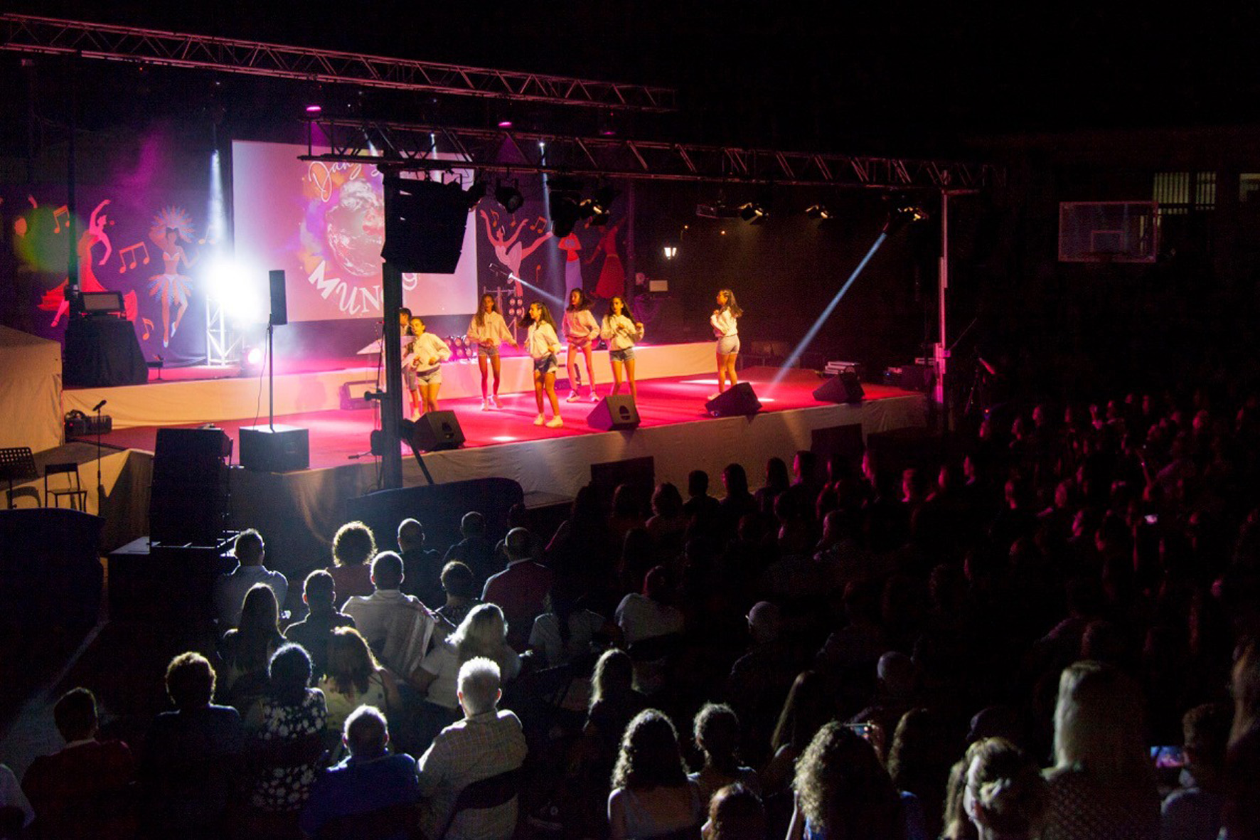 La Asociación cultural Amador busca patrocinadores para su gala anual