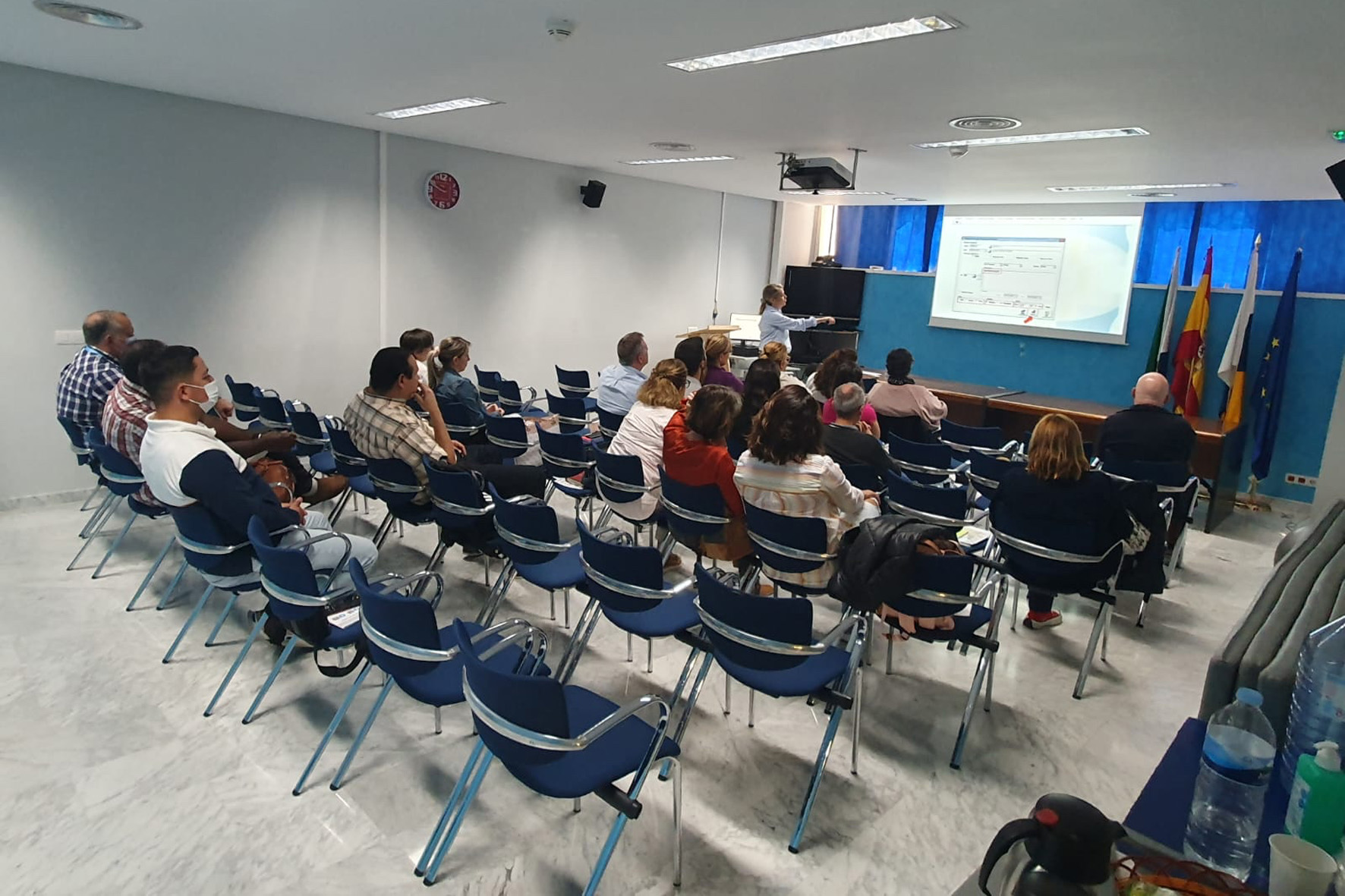 Medio centenar de profesionales del Área de Salud El Hierro se forman en gestión de la demanda asistencial