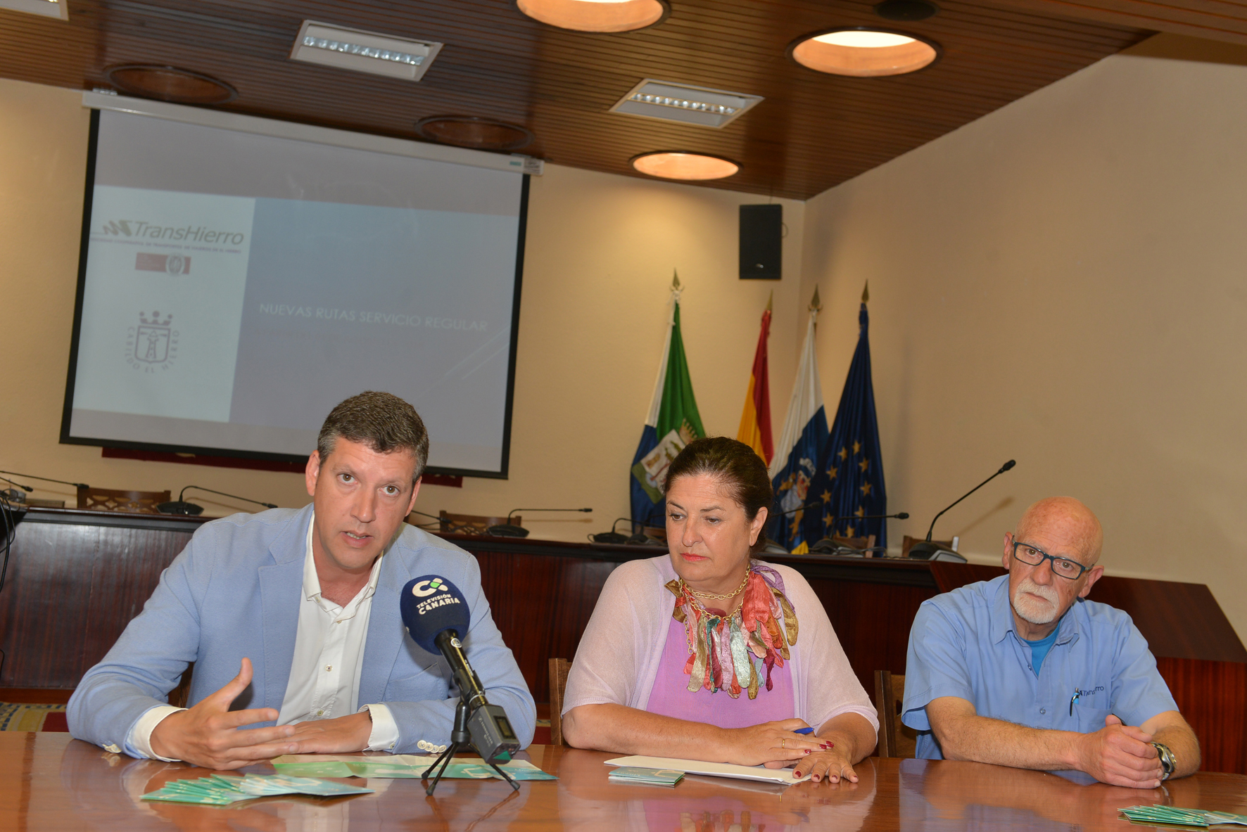 Transhierro amplia las rutas y frecuencias de guaguas a partir del 1 de agosto
