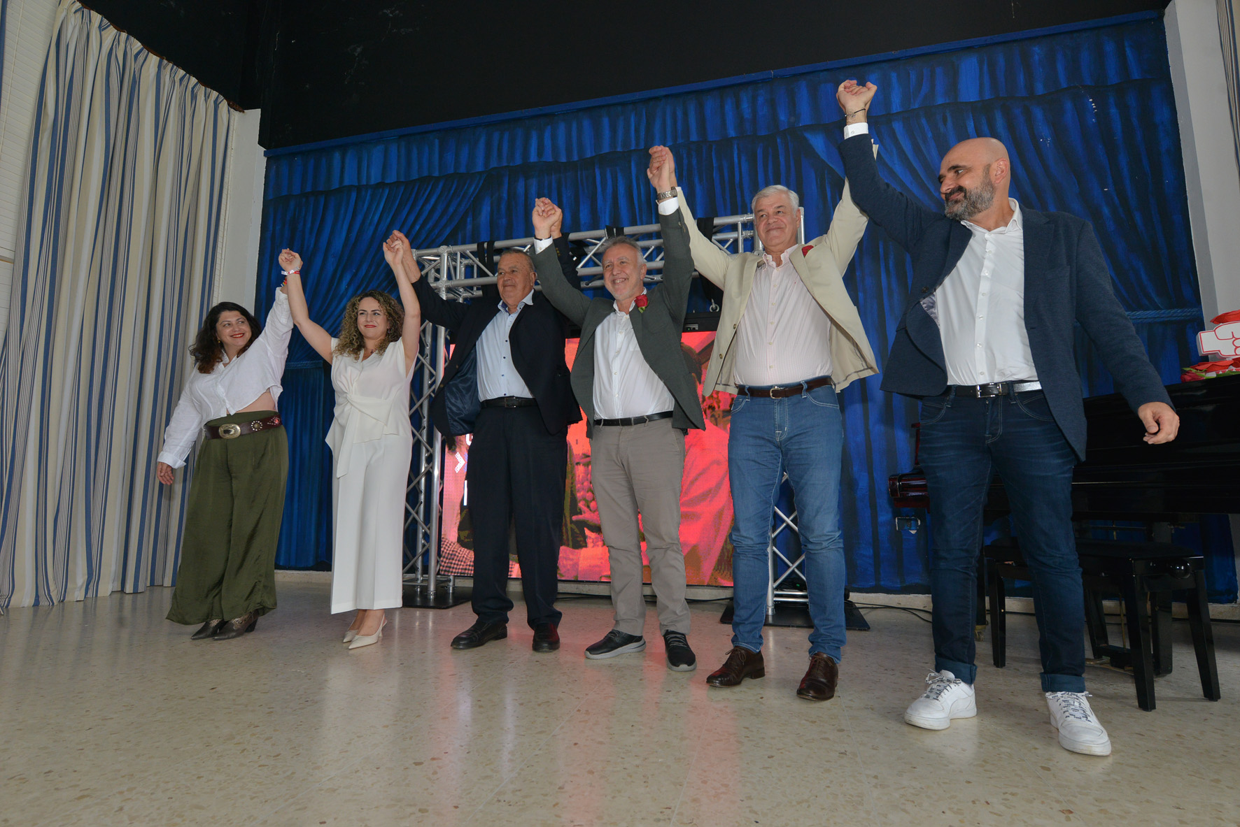 El PSOE El Hierro presenta sus listas electorales con el arrope de Ángel Víctor Torres