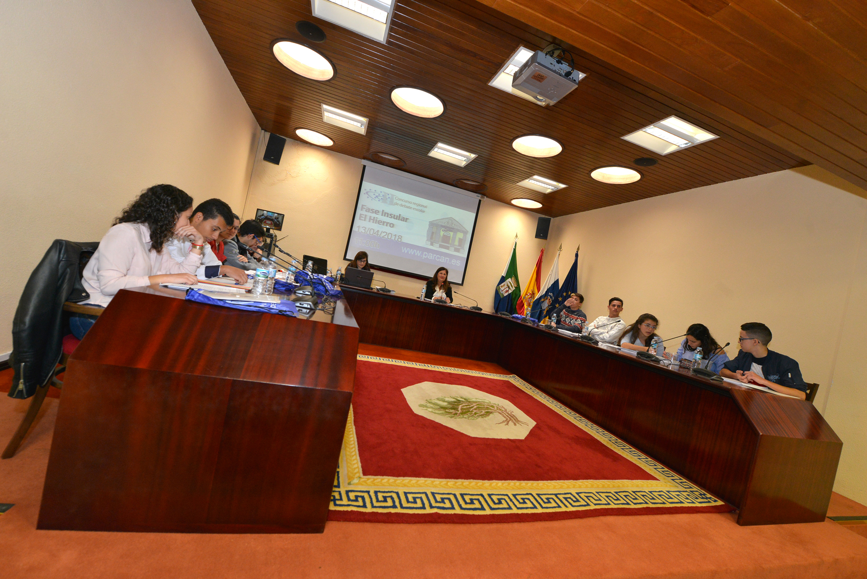 El Cabildo celebra la Fase Insular del III Concurso Regional de Debate Escolar