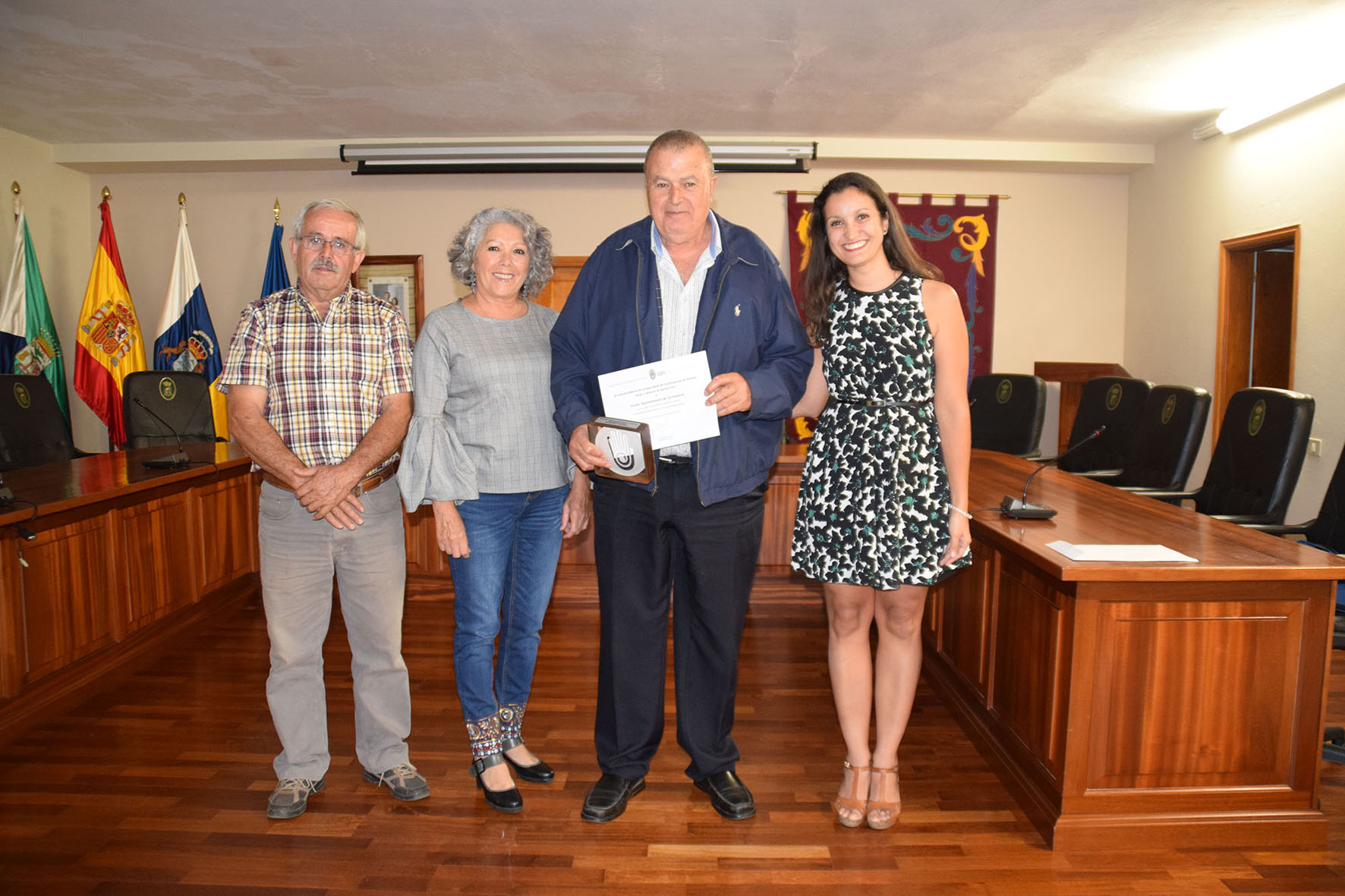Fisioterapeutas canarios premian la labor de La Frontera en la promoción y fomento de la Fisioterapia