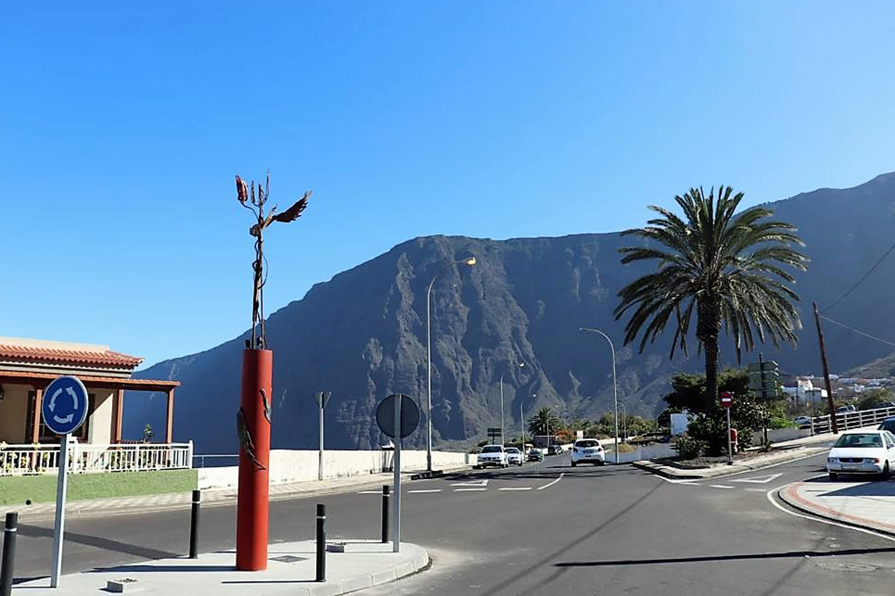 La Frontera inaugura la escultura “El Diablo”