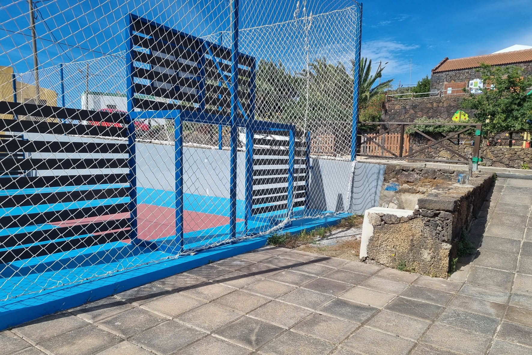El Ayuntamiento construirá un Aseo Adaptado en la Pista Multideportiva de Isora