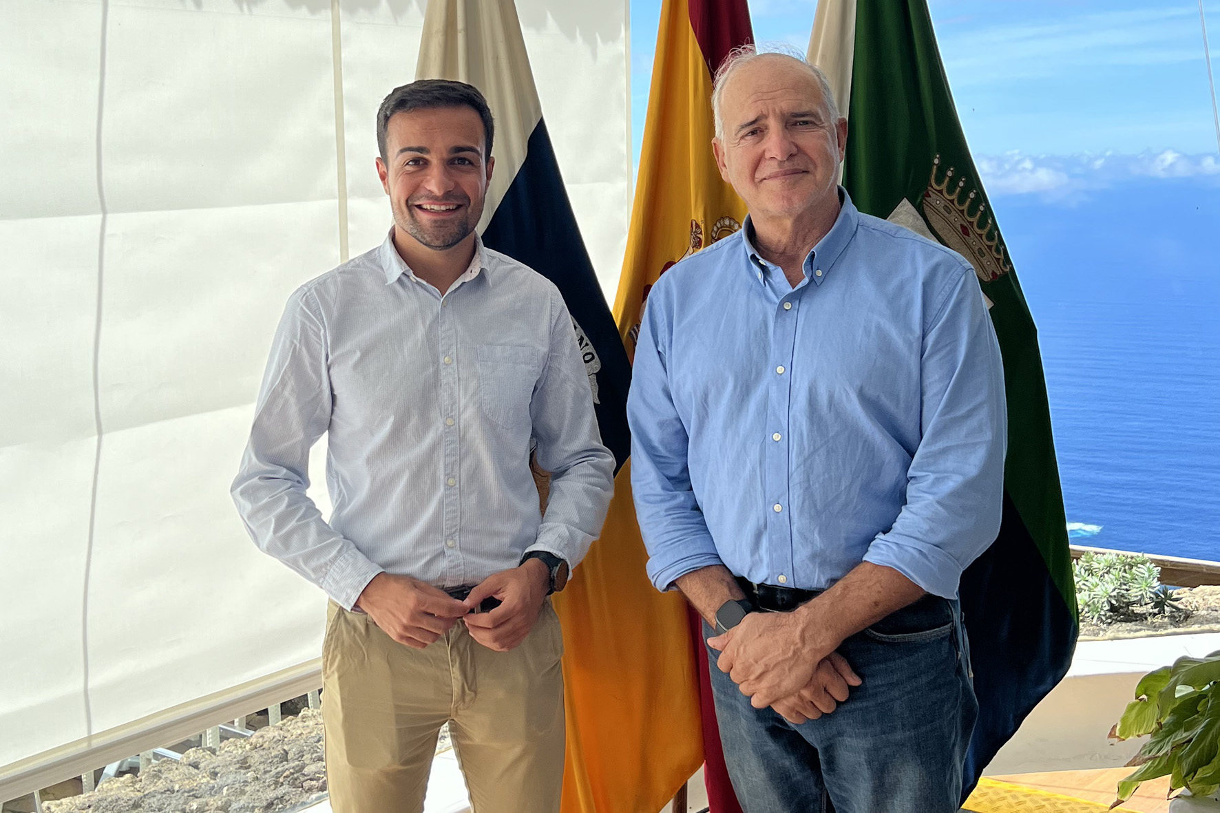 Johan González incorpora ha Atilano Morales a la lista electoral de La Frontera