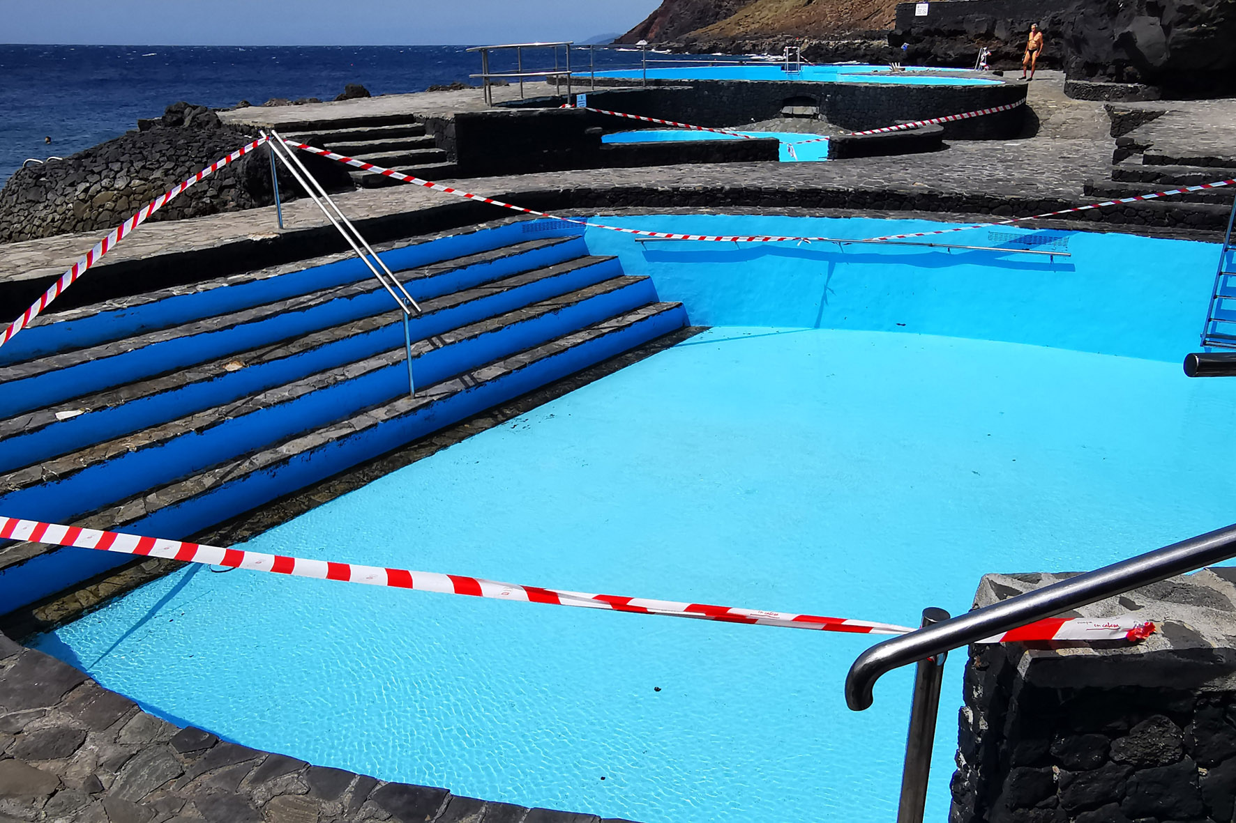 Las piscinas de La Caleta permanecerán cerradas por una avería en su sistema de bombeo