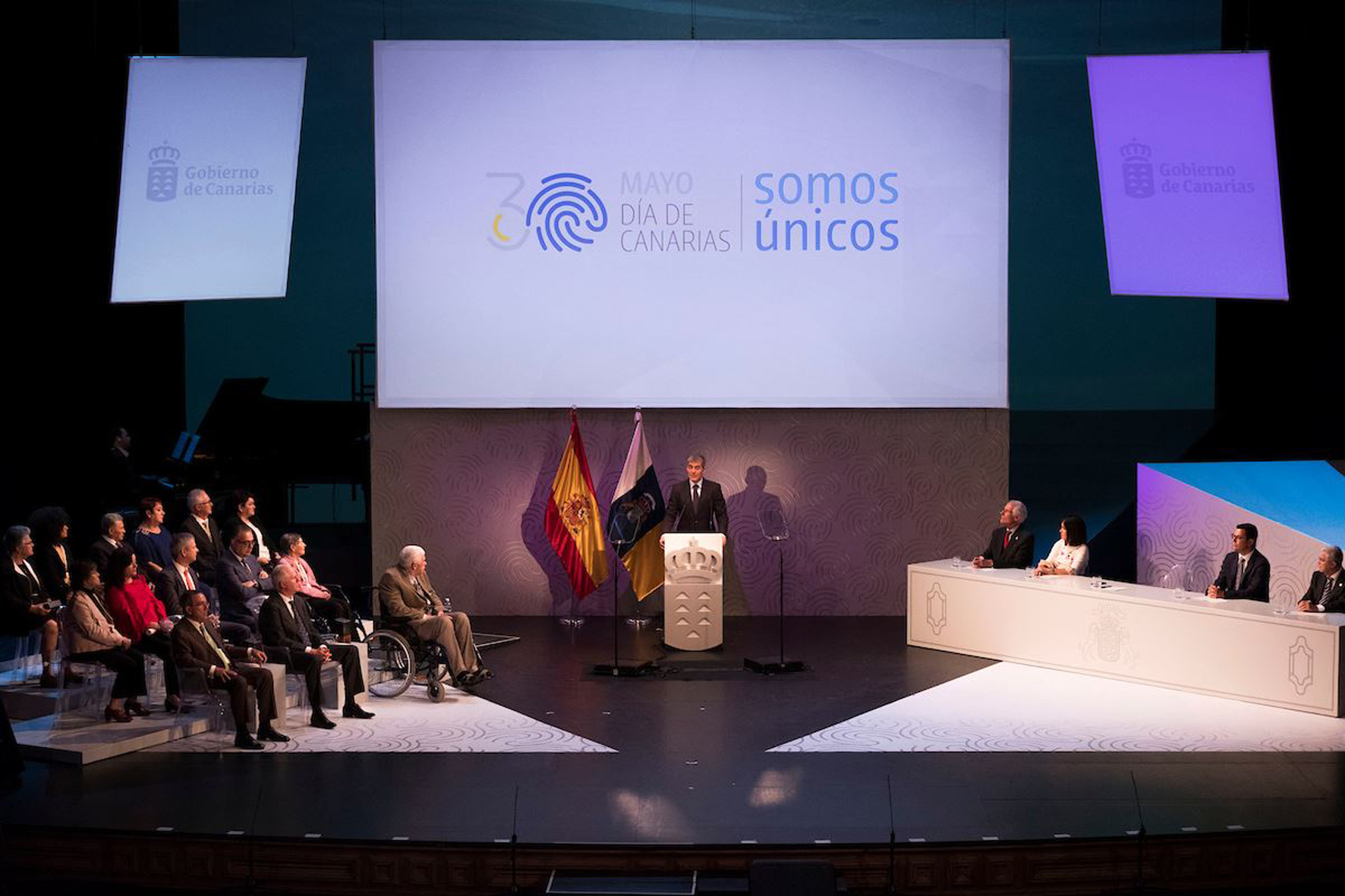 Alcira Padrón Armas recibe la Medalla de Oro de Canarias