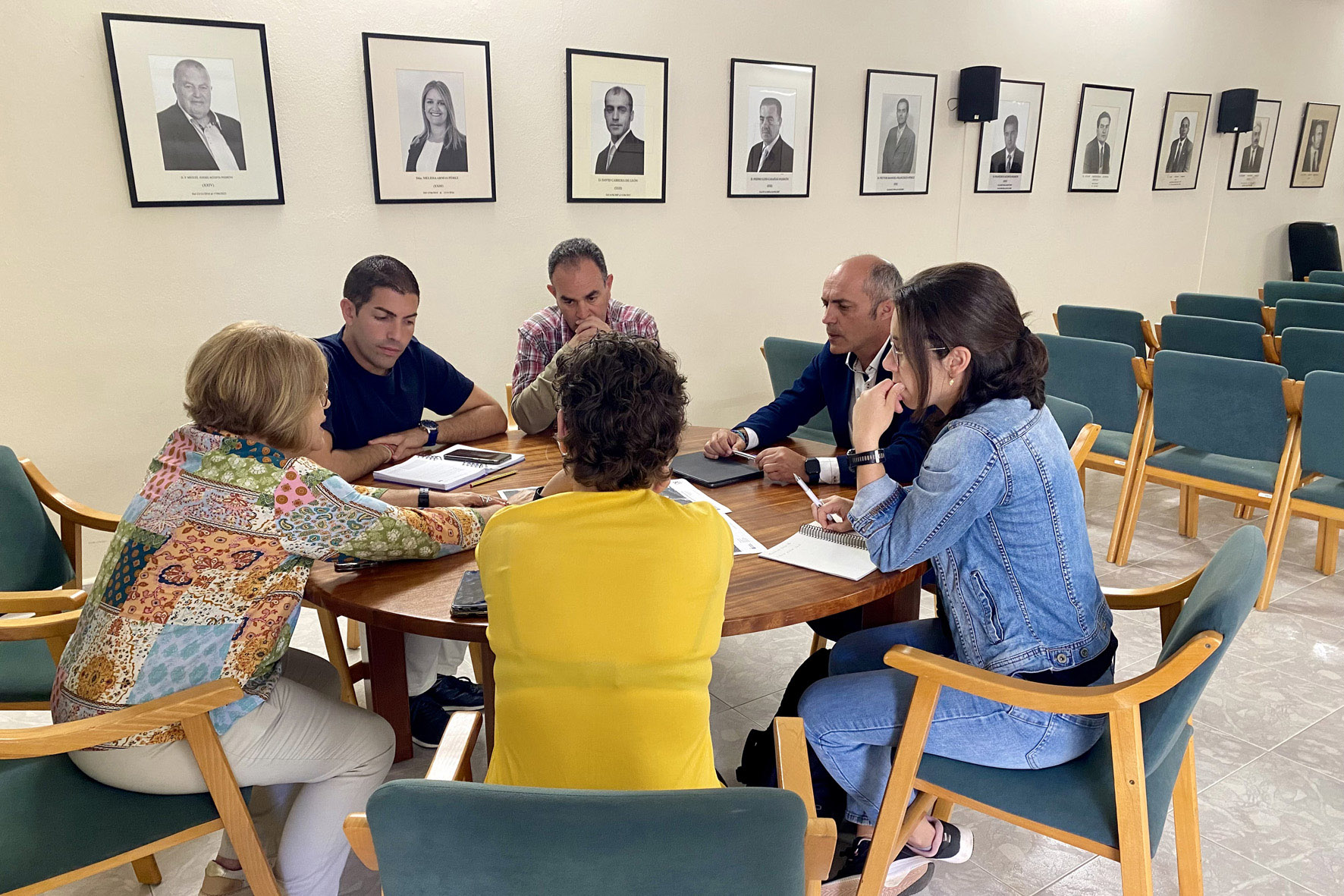 El Cabildo de El Hierro colabora con el Ayuntamiento de La Frontera para la adhesión del CEIP Tigaday al proyecto “STARS”