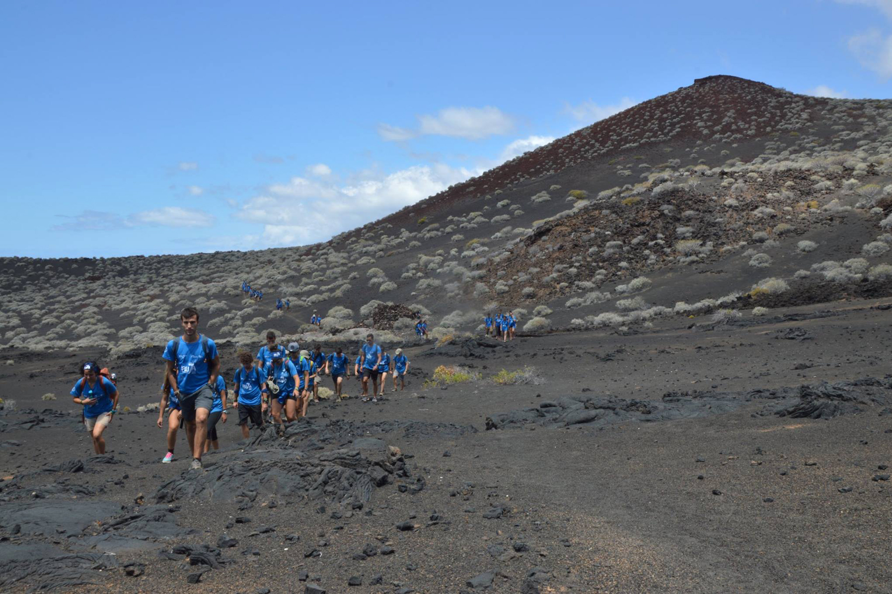 45 universitarios de Ruta Siete continuan de vista en El Hierro