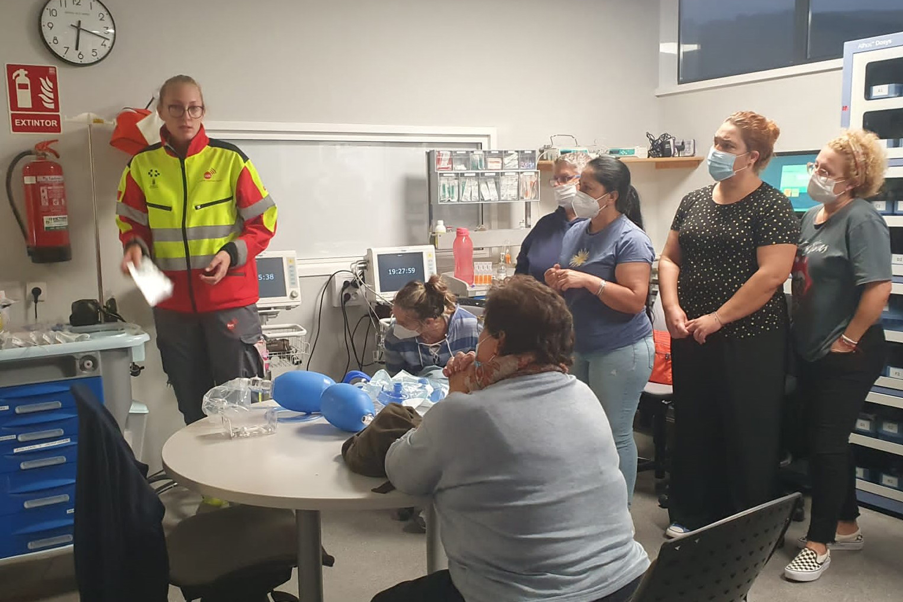 Una veintena de profesionales del Hospital Insular de El Hierro se forma en Soporte Vital Inmediato ante parada cardiorrespiratoria