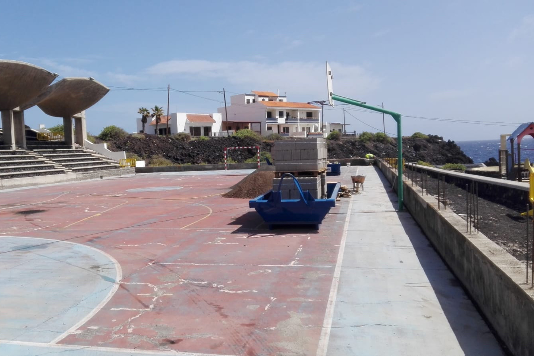 El Ayuntamiento de Valverde inicia las obras de mejora del polideportivo del Tamaduste