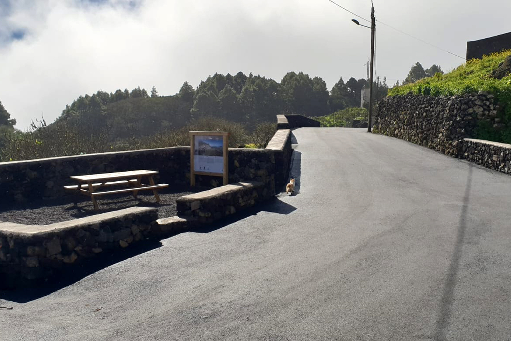 El Ayuntamiento finaliza las obras de ensanche de la calle La Placita en Tiñor
