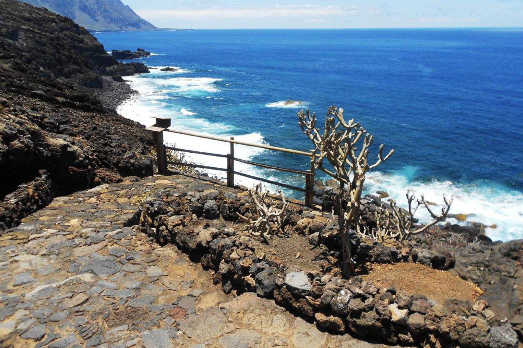 La Frontera mejora el acceso al Charco Azul