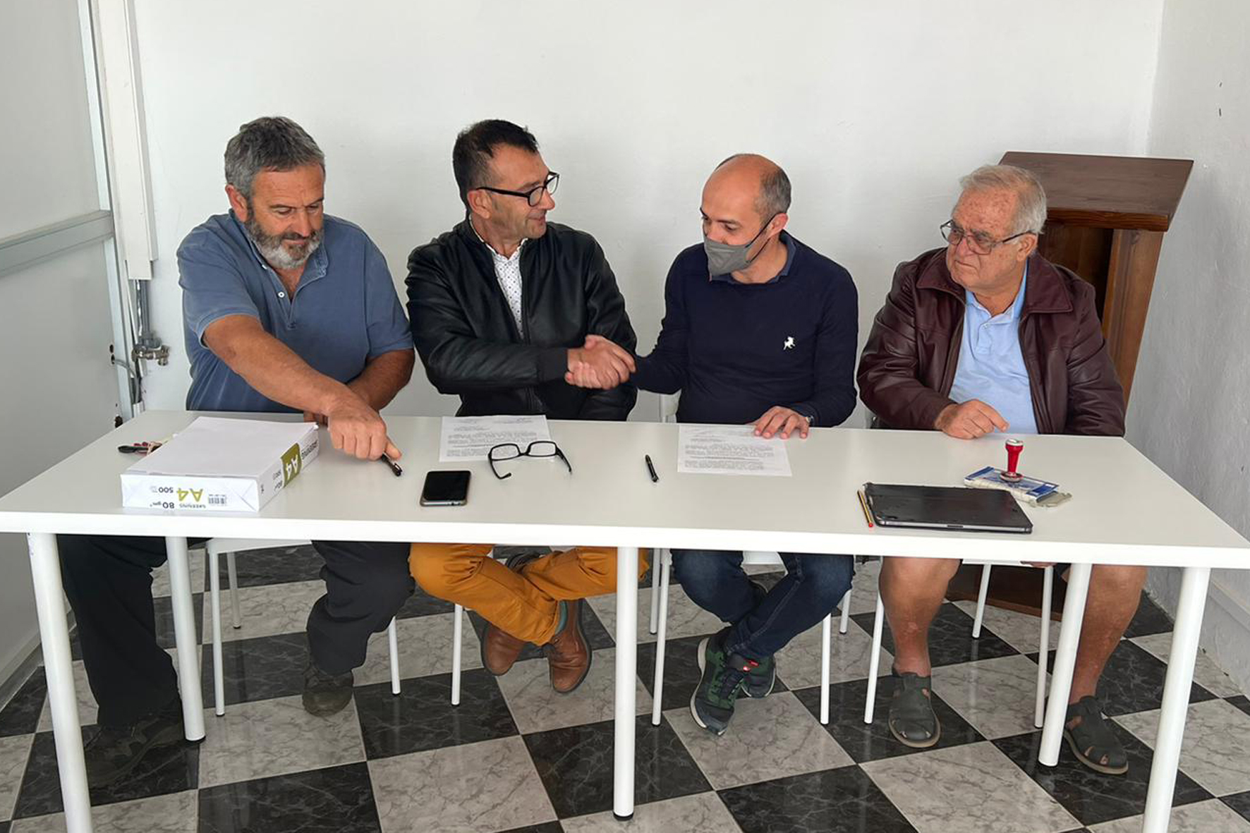 La Plataforma por el Mar Canario y Asamblea Herreña firman un acuerdo para promover la Plena Autonomía Interna