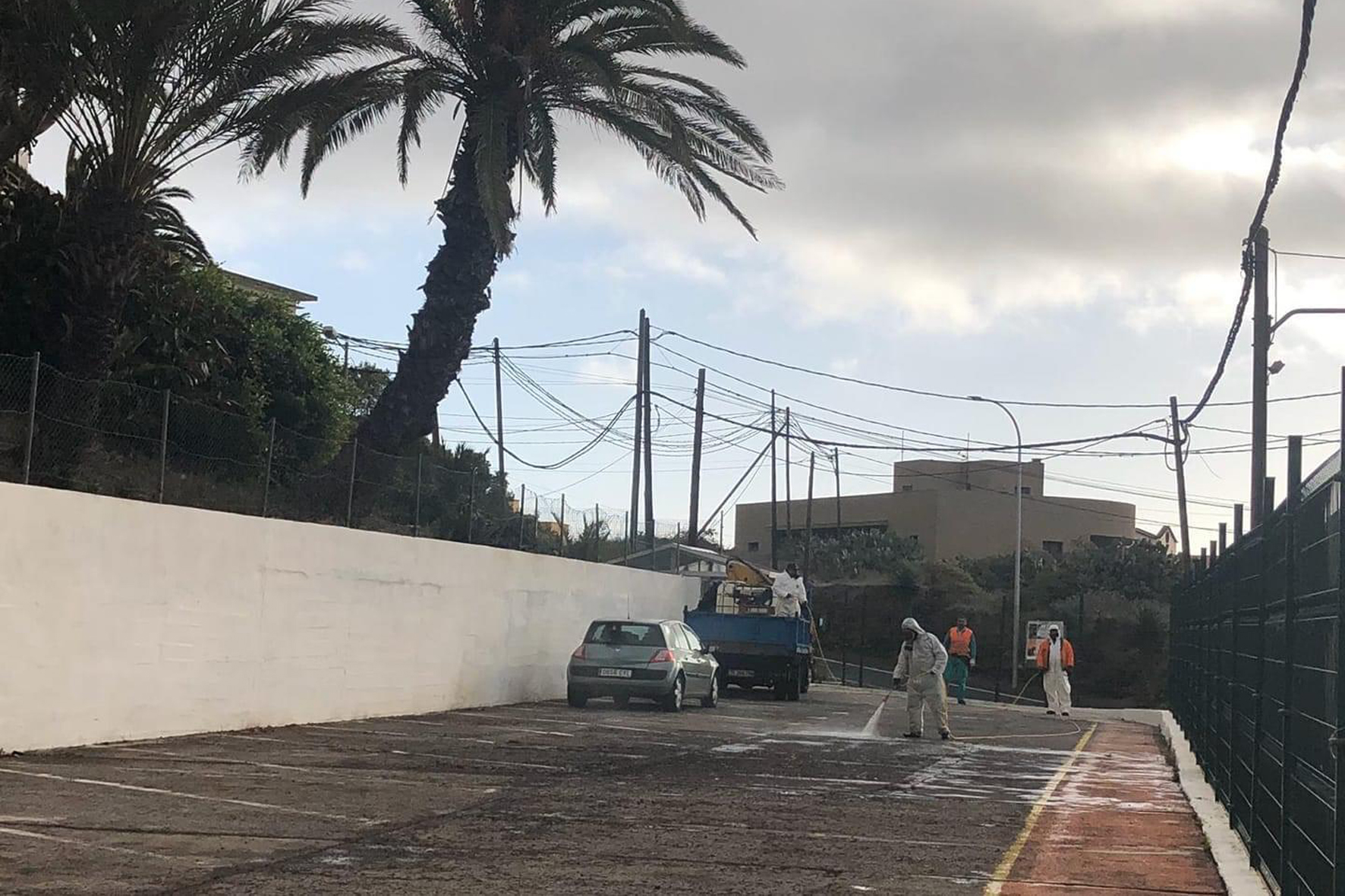 Valverde extrema las labores de limpieza y desinfección en centros educativos del Municipio