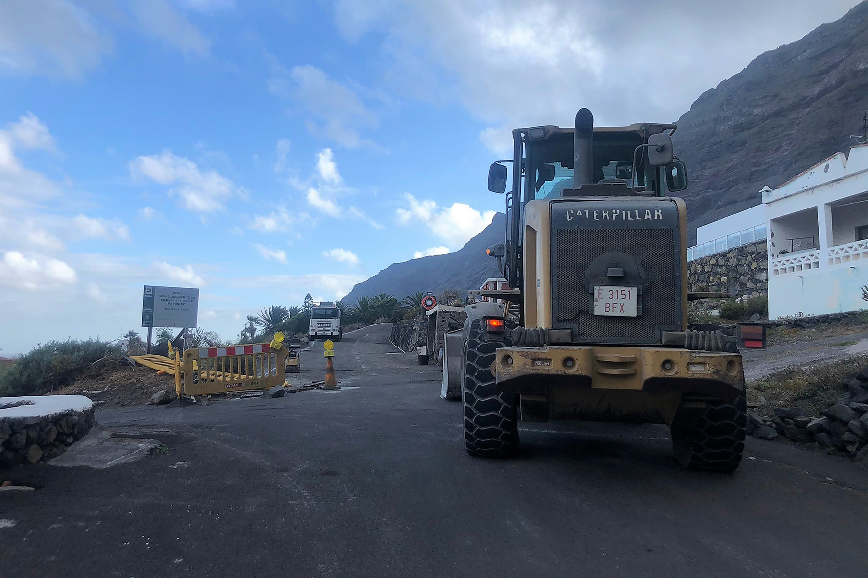 La Frontera realiza diferentes obras de asfaltados en el municipio