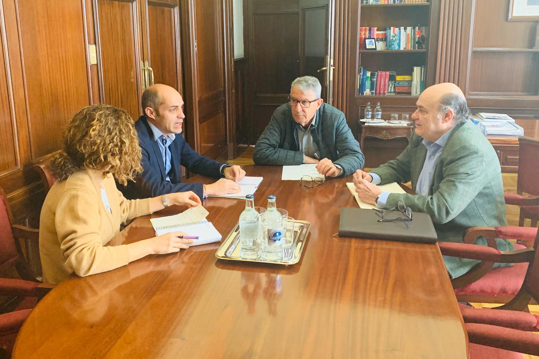 El Cabildo de El Hierro denuncia ante el Estado la constante entrada de fruta ilegal al archipiélago