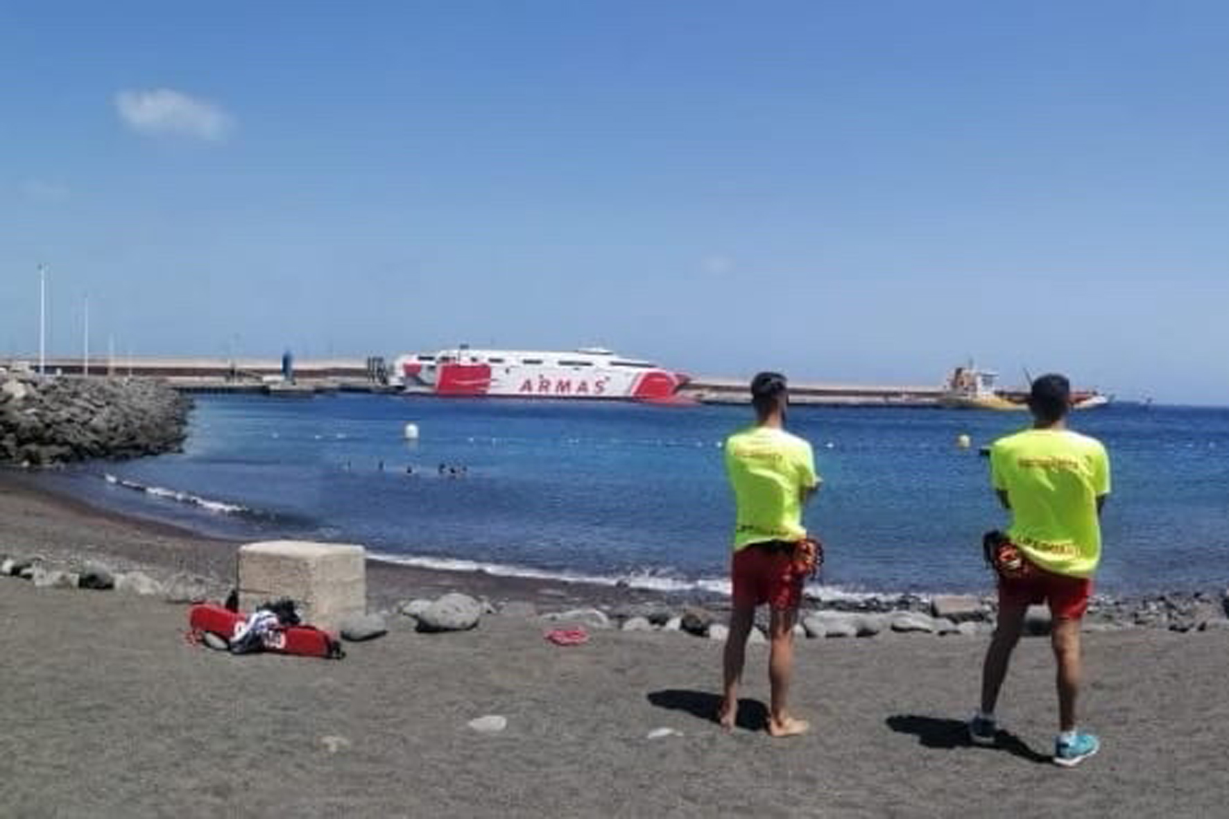 Valverde pone en marcha el servicio de prevención, vigilancia y rescate en zonas de playa del municipio