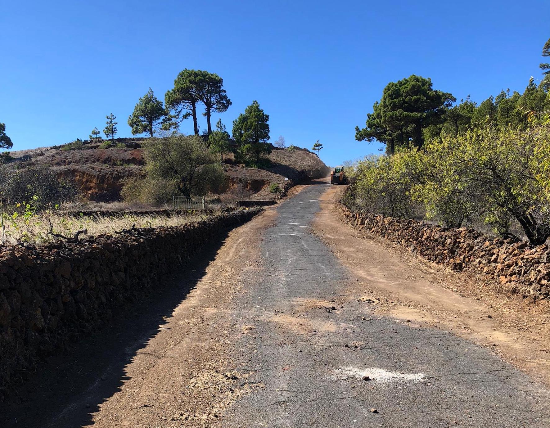 El Cabildo de El Hierro inicia las obras de reasfaltado de la vía Llano El Palo - Hoya del Gallego
